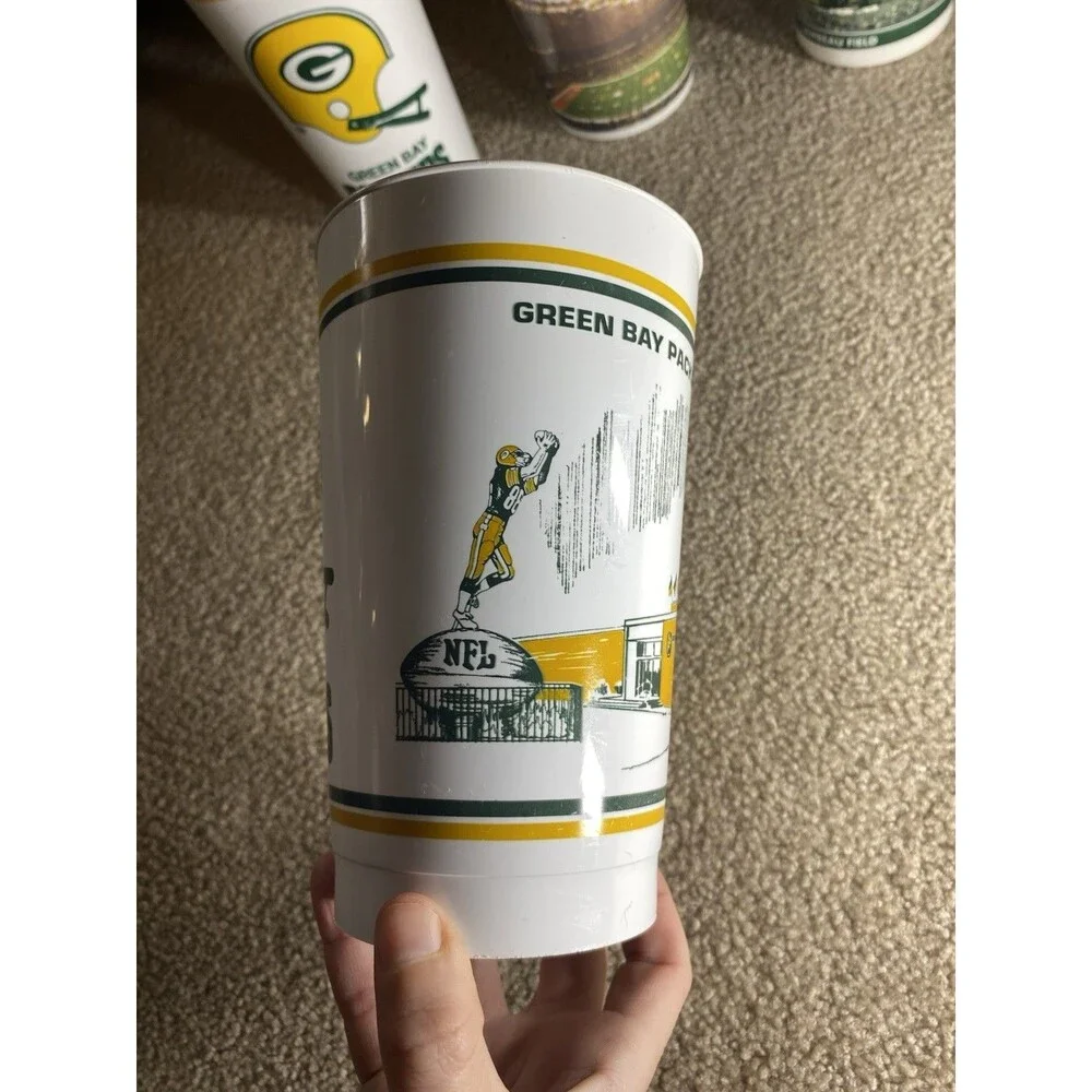 Lot of 14 Vintage Green Bay Packers Cups 1996 Super Bowl XXXI Schedule HOF